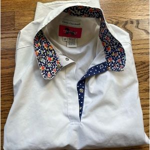 Ladies show shirt.